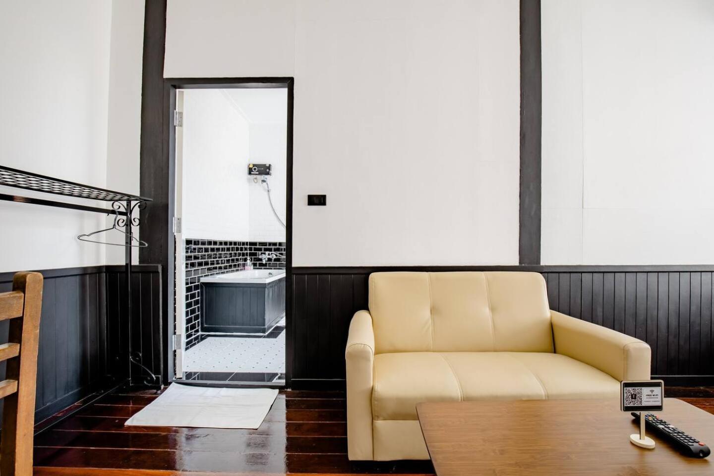 Haheng House Hotel Bangkok Exterior foto